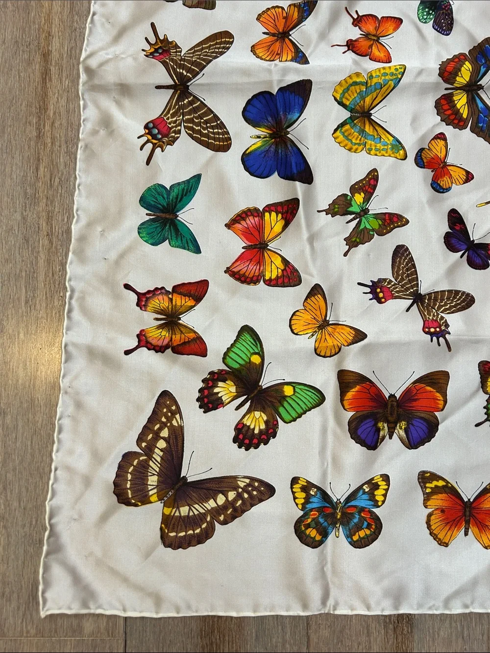 VTG silk Creazione Serica Lariana, Butterfly Print Square Scarf Italy